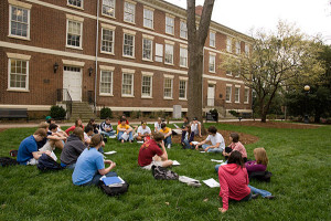 University_of_Georgia_students_in_front_of_Old_College