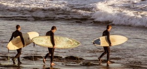 surfers-554355_640