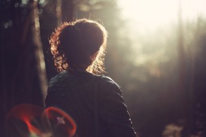 Lady sitting in the sun suffering from Co-Occurring Addiction