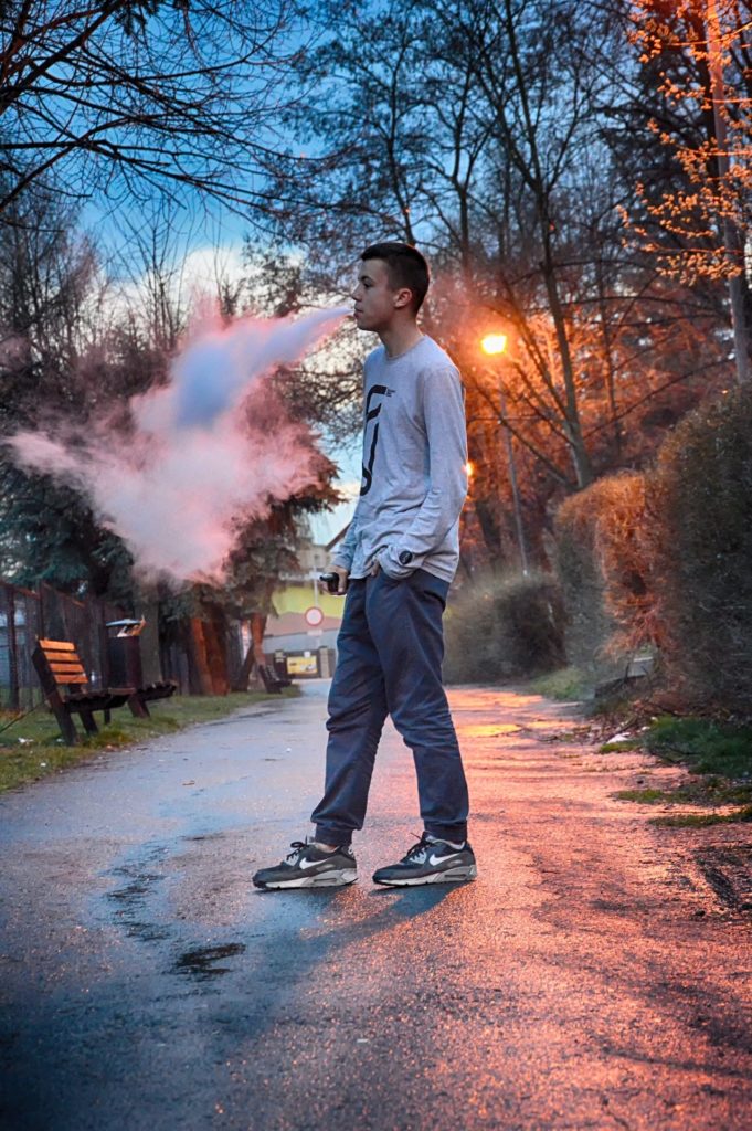 Teen vaping addicted to nicotine in E-cigarettes